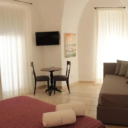 Couette-café Salentus 3*